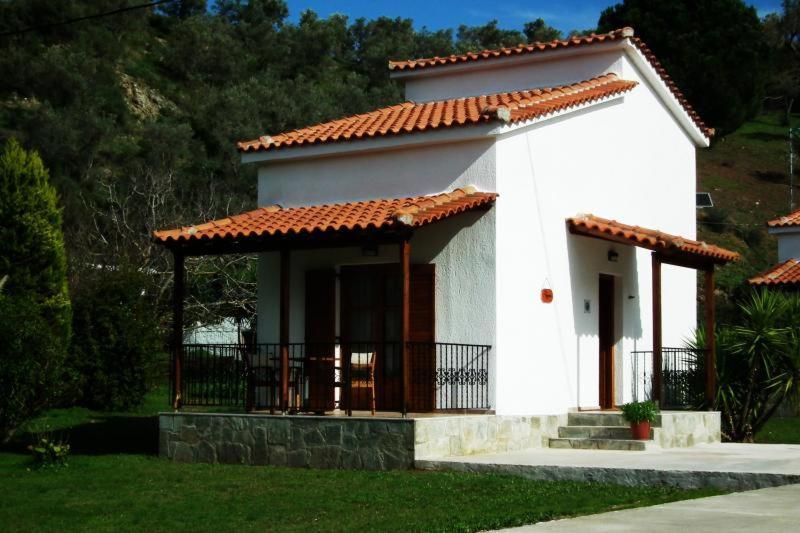 Calma Cottage Szkiáthosz Kültér fotó